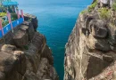 The steep, deep fissure of Ravana's Cleft on Swami Rock Things to Do in Trincomalee, a dramatic cliff face near Koneswaram Temple overlooking the Indian Ocean and historically known as Lover's Leap.